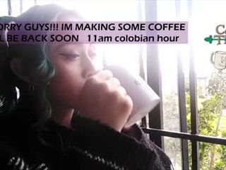 ivy_rosse 23 y. o. hungry cam girl sharing one dick in the chatroom