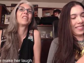 berryxberry 0 y. o. latina cam babe brings live sex to him online