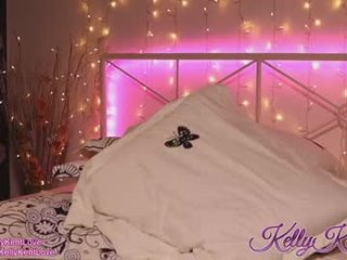 kellykentme 21 y. o. domina cam girl loves dirty live sex in the chatroom