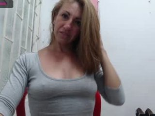 massielferretis 49 y. o. dirty webcam mature loves her pussy drilled