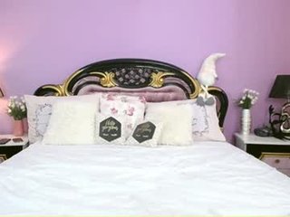 avastasyq 20 y. o. horny lesbian cam girl used ohmibod in her tight pussy online