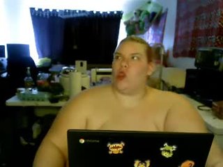 sammiejean85 35 y. o. BBW cam girl offers pleasing for you big boobs on camera