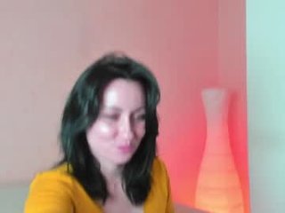 athena_starry 37 y. o. dirty webcam mature loves her pussy drilled