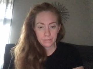 sarahgiroux86 28 y. o. hot cum dripping from beautiful cam babe pussy