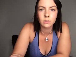 queenb2626 0 y. o.