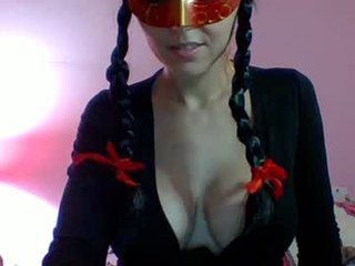 luxiana26 0 y. o. blonde cam girl with big boobs teaching how to have sex