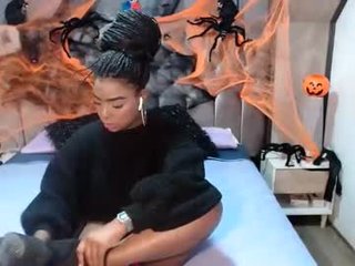 teerry__ 22 y. o. lesbian nude cam liked girl on girl domination on camera