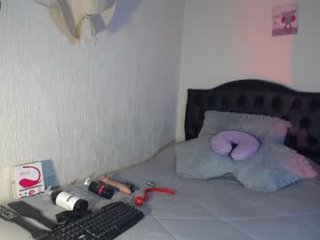 saory_finoli 21 y. o. cam babe with big tits gets her hairy pussy fucked in all positions