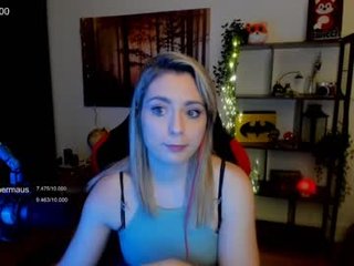 kimilee22 27 y. o. close-up small tits