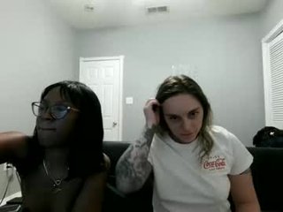 jaseyrae12 27 y. o. blonde cam girl gets her ass stuffed with huge dick