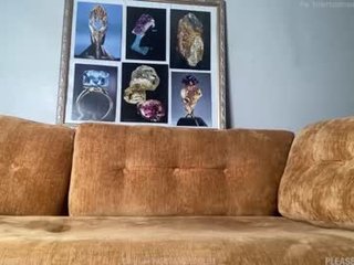 miamiworld 25 y. o. cam girl with big boobs presents cum show online