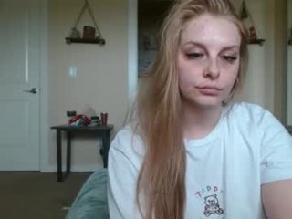 scarlett_ros3 0 y. o. horny cam babe with sexy little ass gets spread by dildo