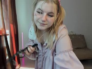 eve_uwu 0 y. o. sweet lips wrap his cock around and hot mouth starts sucking it