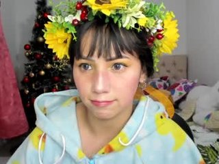 anyi_1 18 y. o. outstanding babe enjoys rough anal live sex