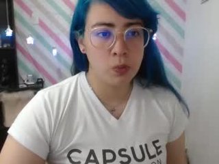 katty_bllue 25 y. o. cam babe gets fucked really hard in the chatroom