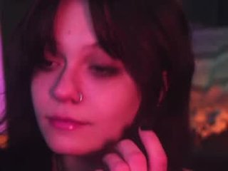 hikksidy 19 y. o. cam girl loves shoves a glass dildo in her snatch