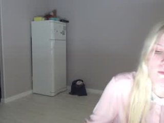 gertanord 18 y. o. cam girl showing big tits and big ass