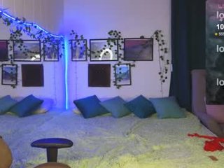 kira_low 0 y. o. naked cam girl loves ohmibod vibration in her tight pussy online