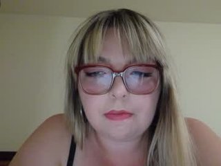 curvycate127 22 y. o. hot cum dripping from beautiful cam babe pussy