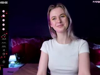 betany_foks 19 y. o. sex cam with a horny cute cam girl that's also incredibly naughty