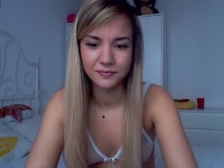 _jollie_joy 0 y. o. cam girl ohmibod stuck so deep that shaking legs