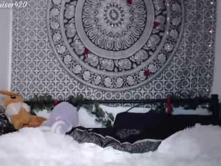 aelastone 24 y. o. cam babe hides her hairy pussy under the beautiful lingerie online