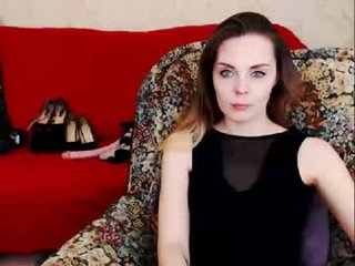 misspetitevenus 30 y. o. cam babe loves latex and leather fetish on camera