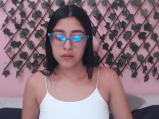 violeta_garcia 19 y. o. teen cam babe enjoys hard live sex and squirts online